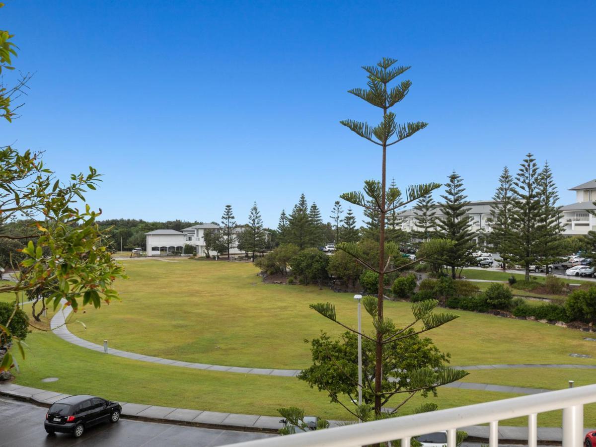Resort Rooms At Bells Boulevard Kingscliff Extérieur photo
